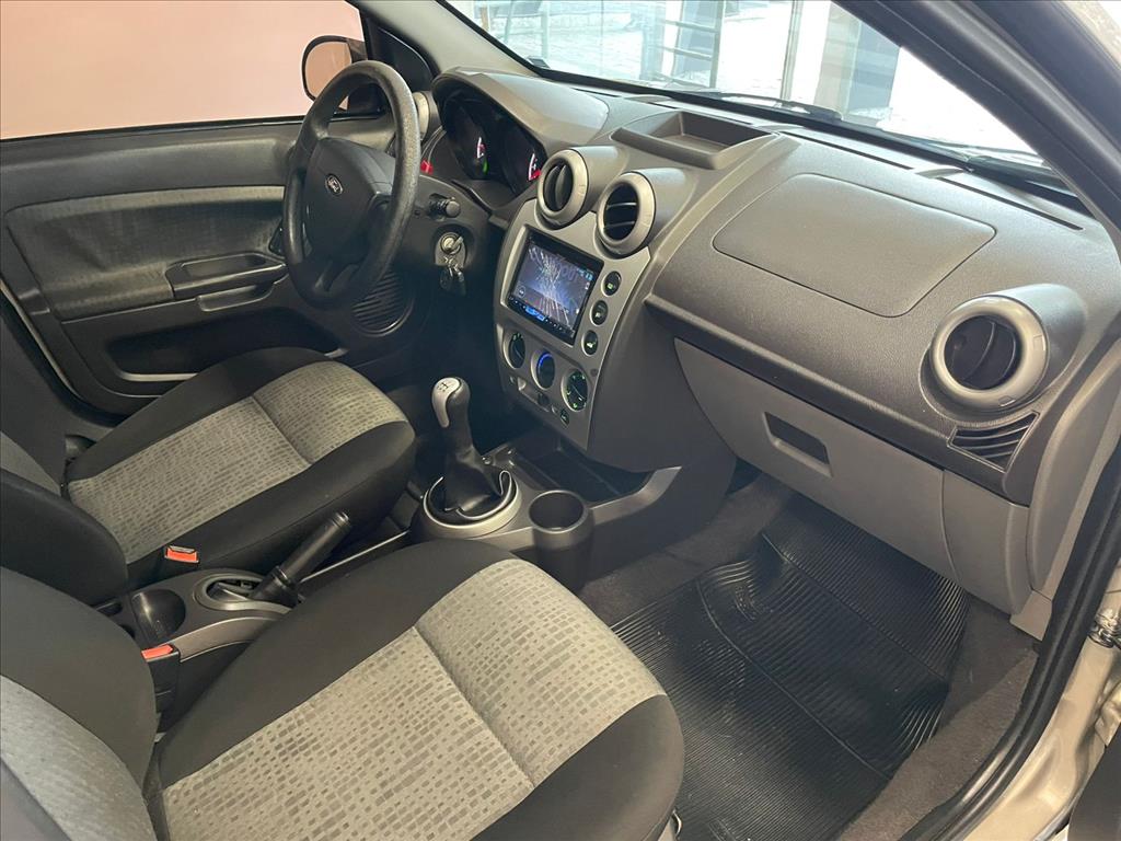 FIESTA 1.6 SE SEDAN 16V FLEX 4P MANUAL13