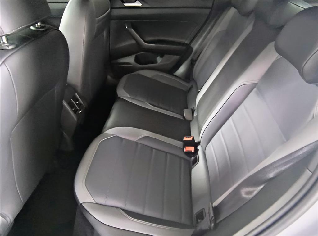 NIVUS 1.0 200 TSI TOTAL FLEX HIGHLINE AUTOMÁTICO5