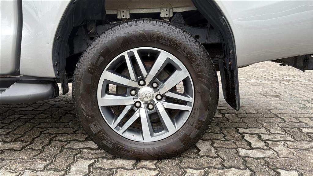 HILUX 2.8 SRX 4X4 CD 16V DIESEL 4P AUTOMÁTICO10