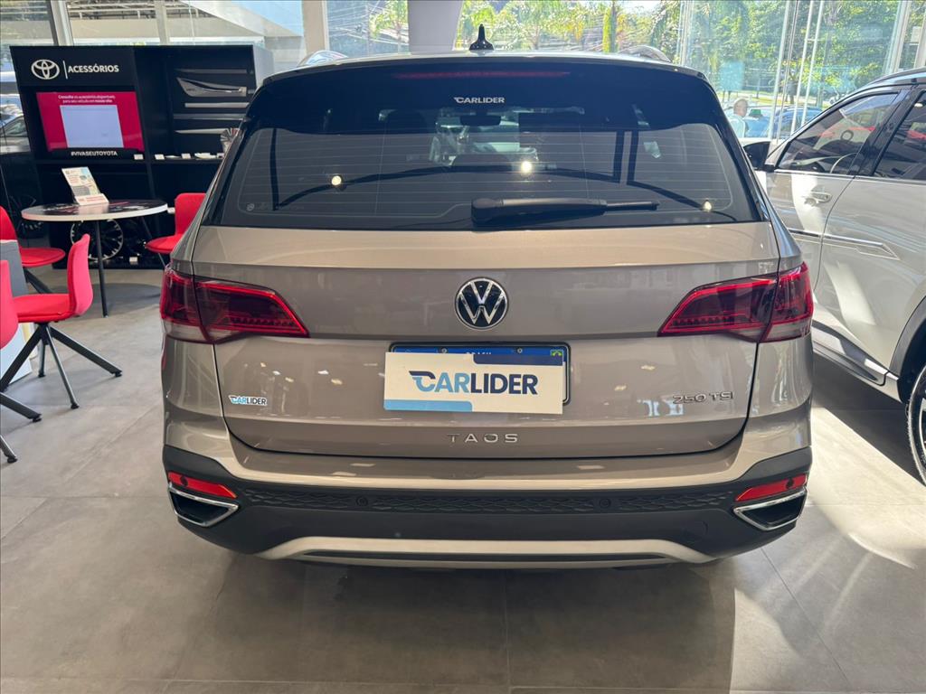 TAOS 1.4 250 TSI TOTAL FLEX HIGHLINE AUTOMÁTICO3