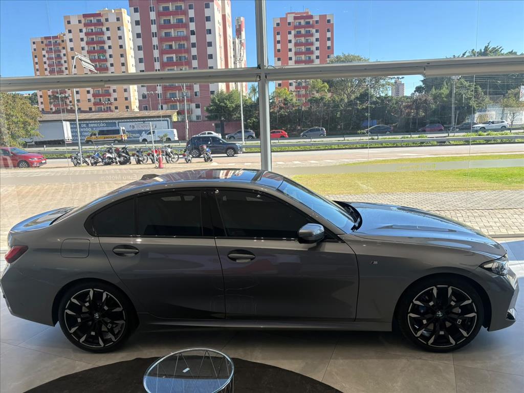BMW-320i-2.0 16V TURBO FLEX M SPORT AUTOMÁTICO