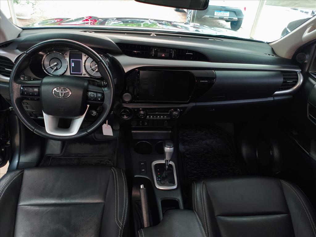 HILUX 2.8 D-4D TURBO DIESEL CD SR 4X4 AUTOMÁTICO8