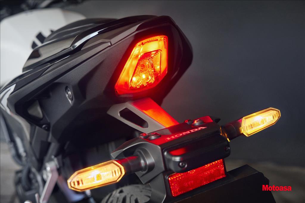 CB 500 HORNET11