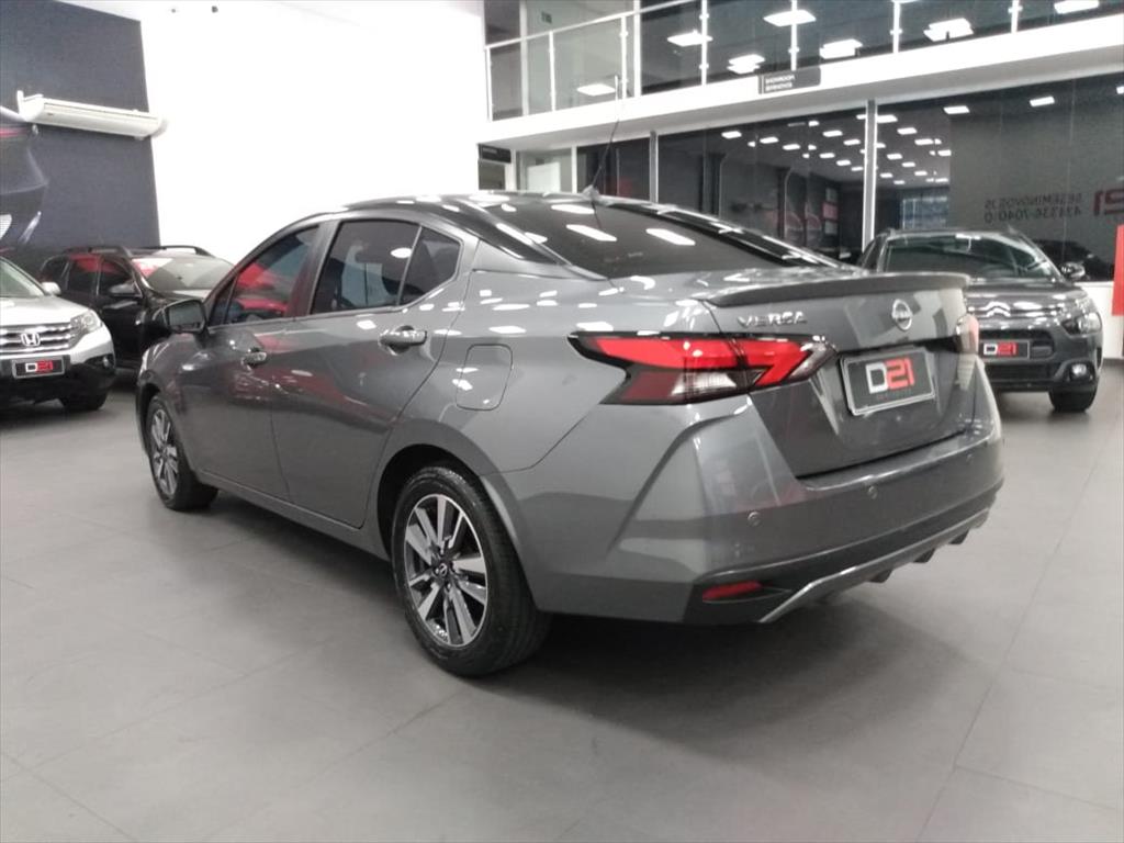 Nissan-VERSA-1.6 16V FLEX SR XTRONIC