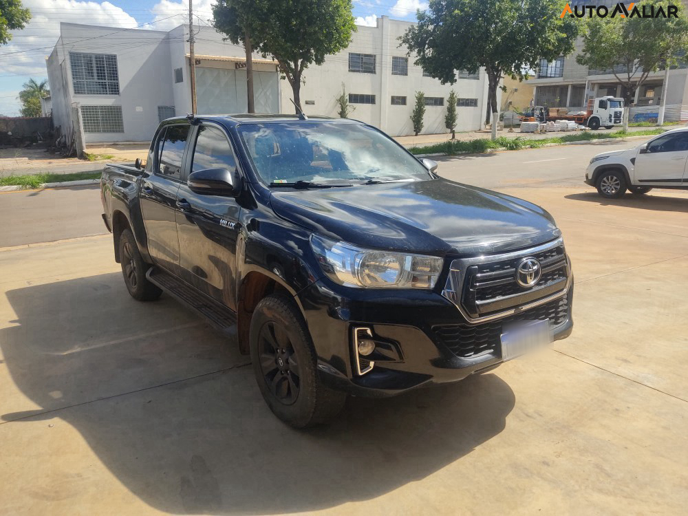 HILUX 2.8 SR 4X4 CD 16V DIESEL 4P AUTOMÁTICO1