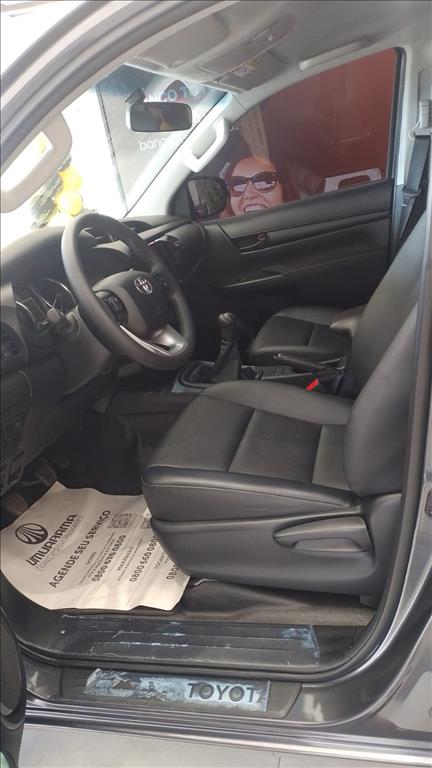 HILUX 2.8 D-4D TURBO DIESEL CD POWER PACK 4X4 MANUAL7