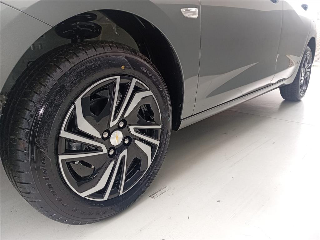 ONIX PLUS 1.0 TURBO ETANOL ECO AUTOMÁTICO16