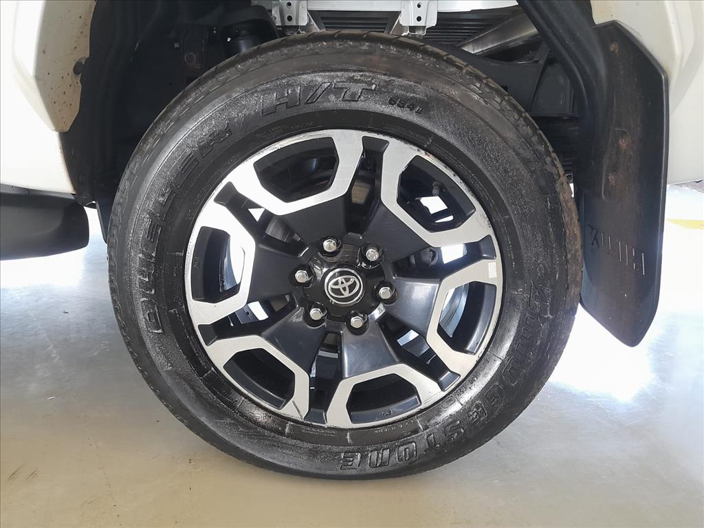 HILUX 2.8 D-4D TURBO DIESEL CD SRX 4X4 AUTOMÁTICO10