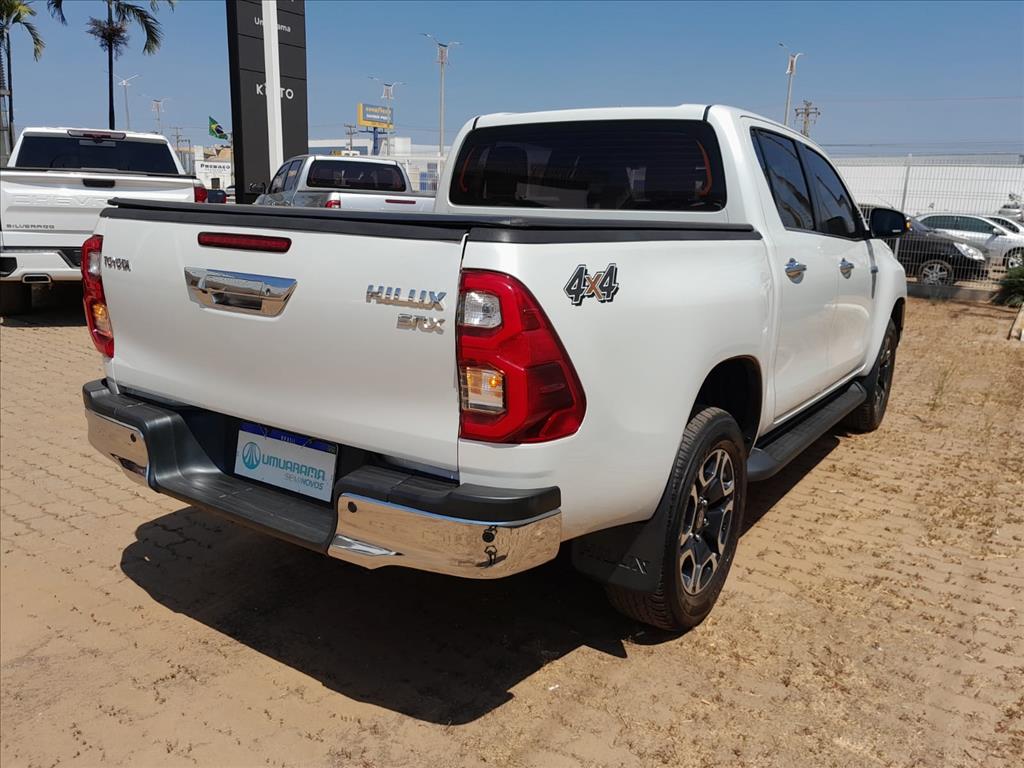 HILUX 2.8 D-4D TURBO DIESEL CD SRX 4X4 AUTOMÁTICO3