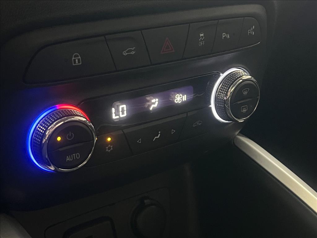 ONIX PLUS 1.0 TURBO FLEX PREMIER AUTOMÁTICO10