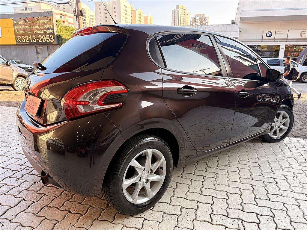Peugeot 208 - 1.5 ALLURE 8V FLEX 4P MANUAL