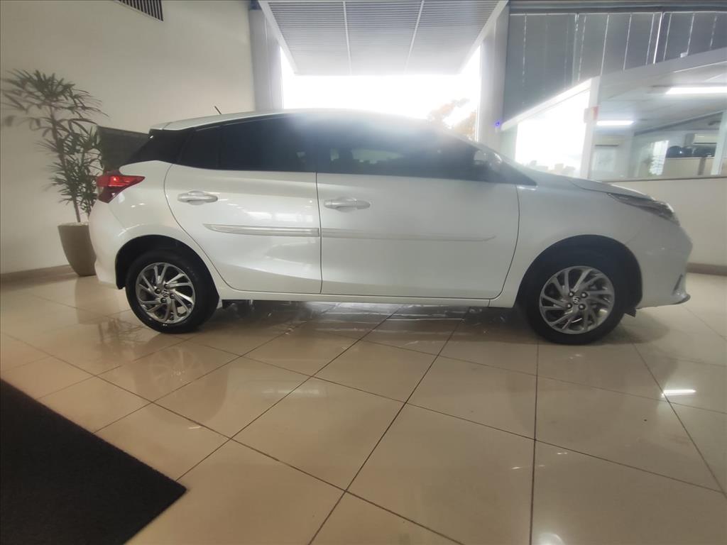 YARIS 1.5 16V FLEX XL MULTIDRIVE1