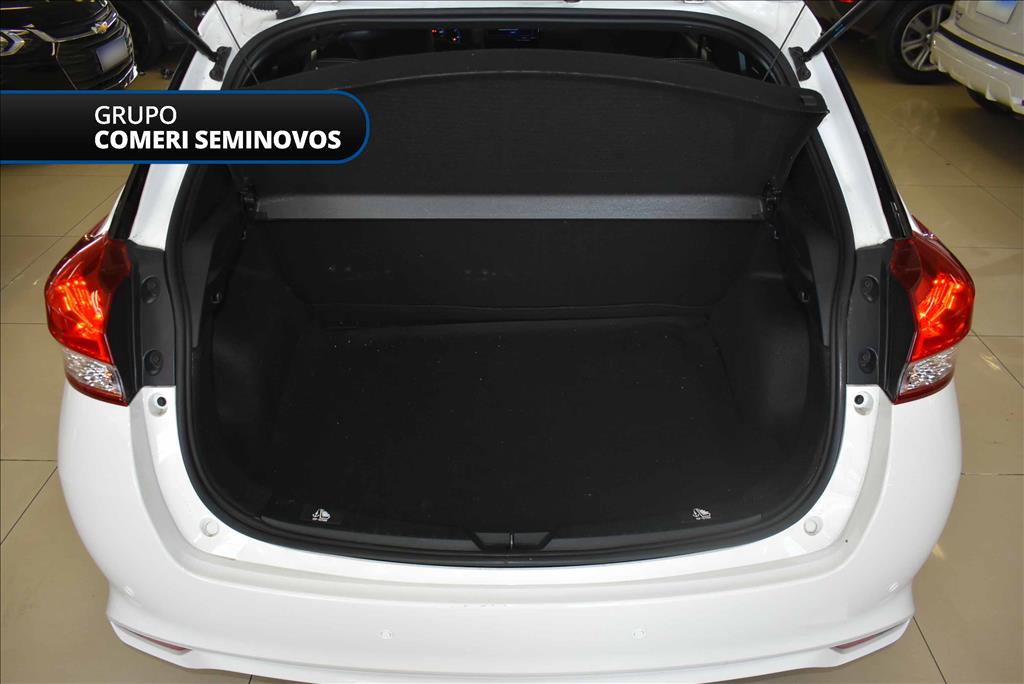 YARIS 1.5 16V FLEX XL MULTIDRIVE4 YARIS 1.5 16V FLEX XL MULTIDRIVE4