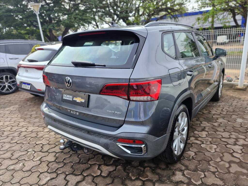 TAOS 1.4 250 TSI TOTAL FLEX COMFORTLINE AUTOMÁTICO4