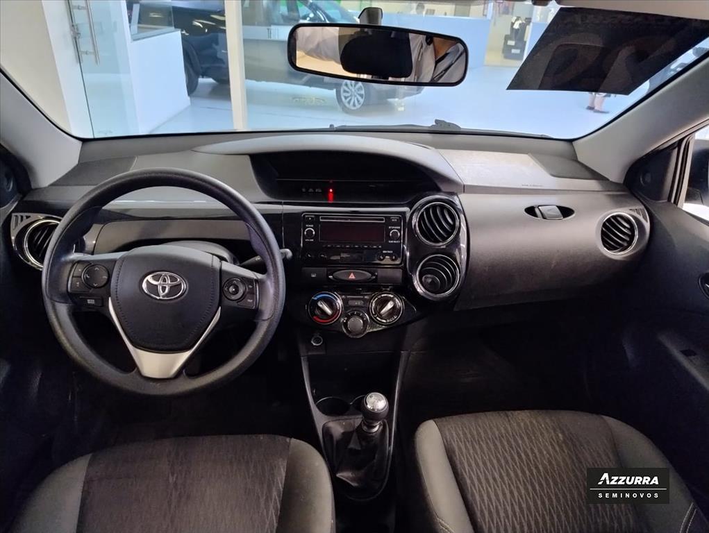 ETIOS 1.5 X PLUS 16V FLEX 4P MANUAL10