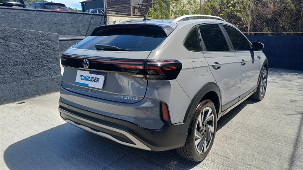 NIVUS 1.0 200 TSI TOTAL FLEX HIGHLINE AUTOMÁTICO5