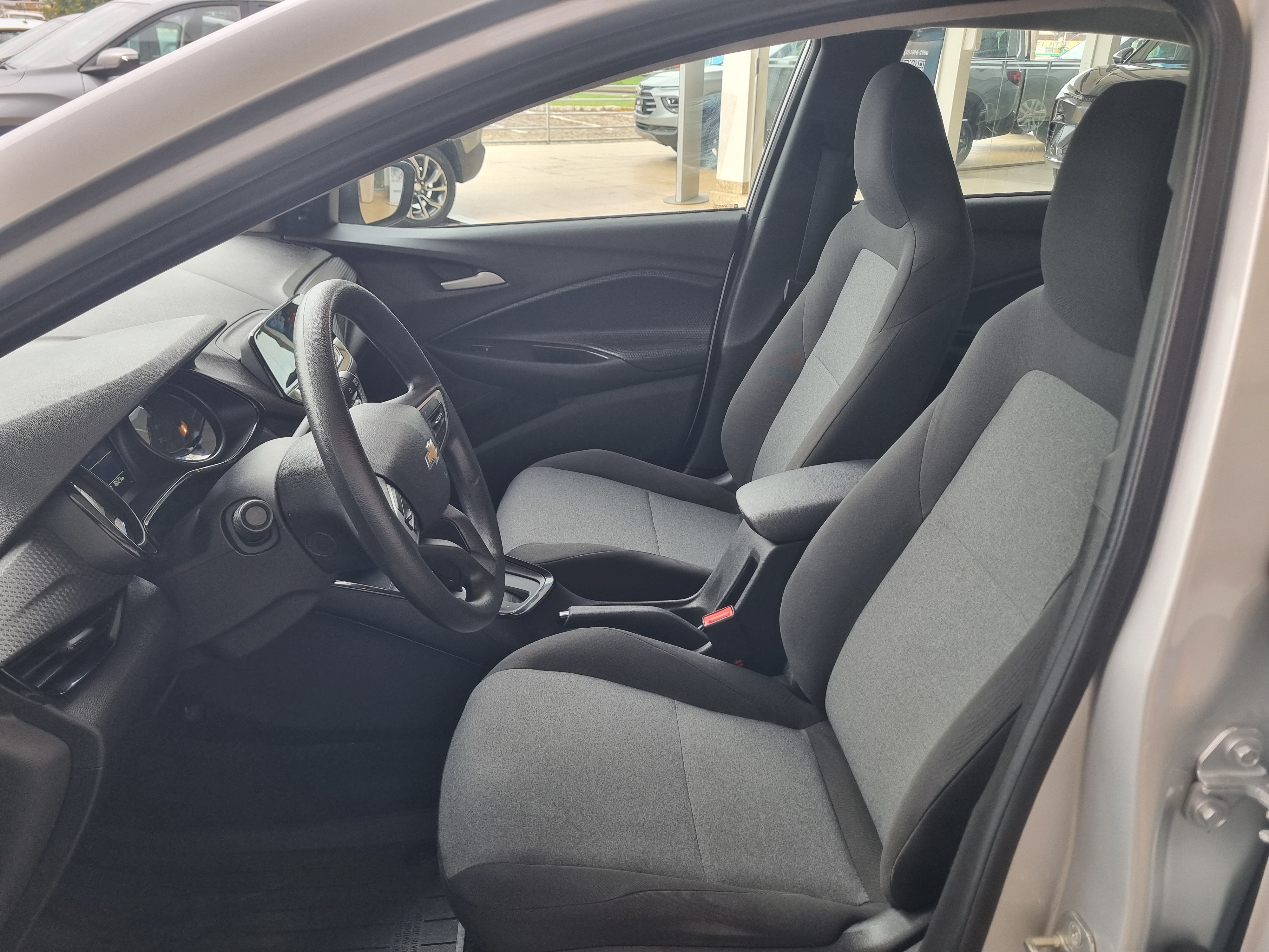 ONIX PLUS 1.0 TURBO FLEX AUTOMÁTICO6