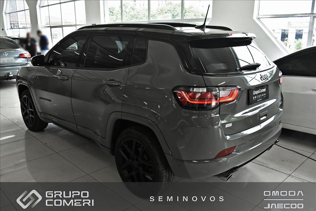 COMPASS 2.0 HURRICANE 4 TURBO GASOLINA BLACKHAWK AT91