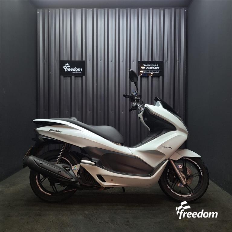 Moto HONDA do modelo PCX PCX 2014/2014