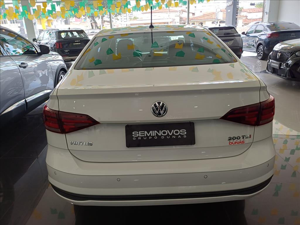 VIRTUS 1.0 200 TSI COMFORTLINE AUTOMÁTICO4