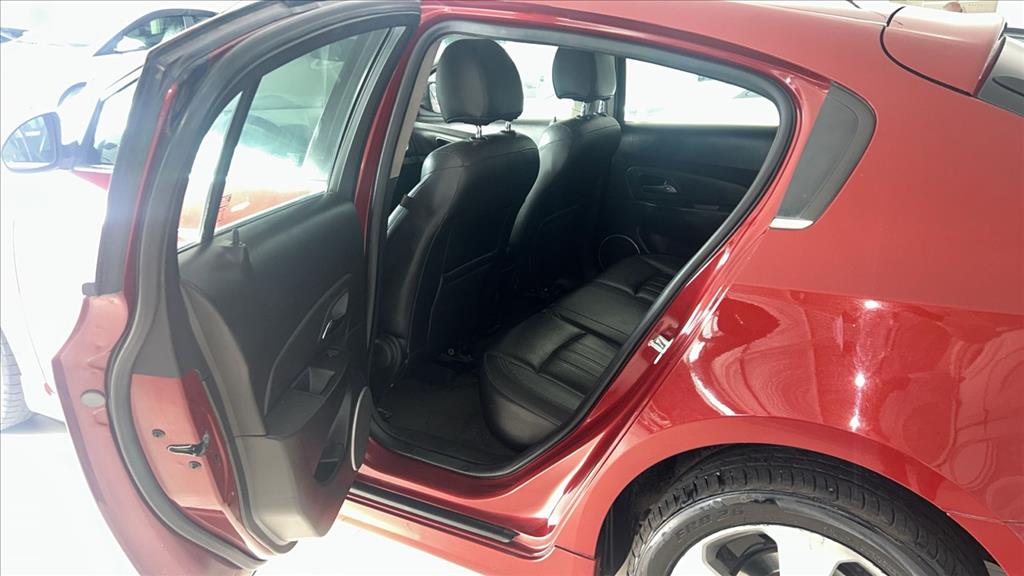 CRUZE 1.8 LT 16V FLEX 4P MANUAL9