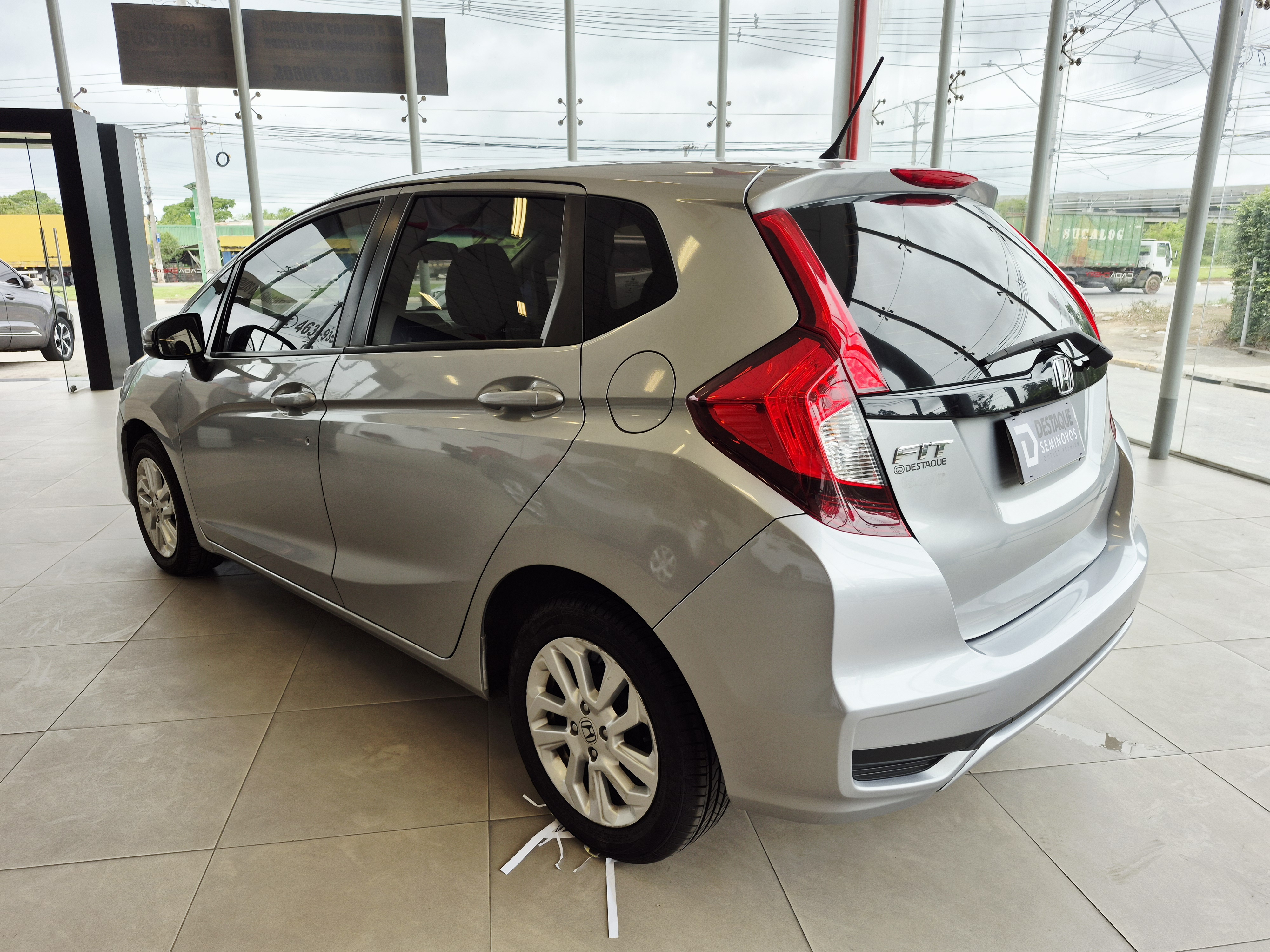 Foto ilustrativa do carro