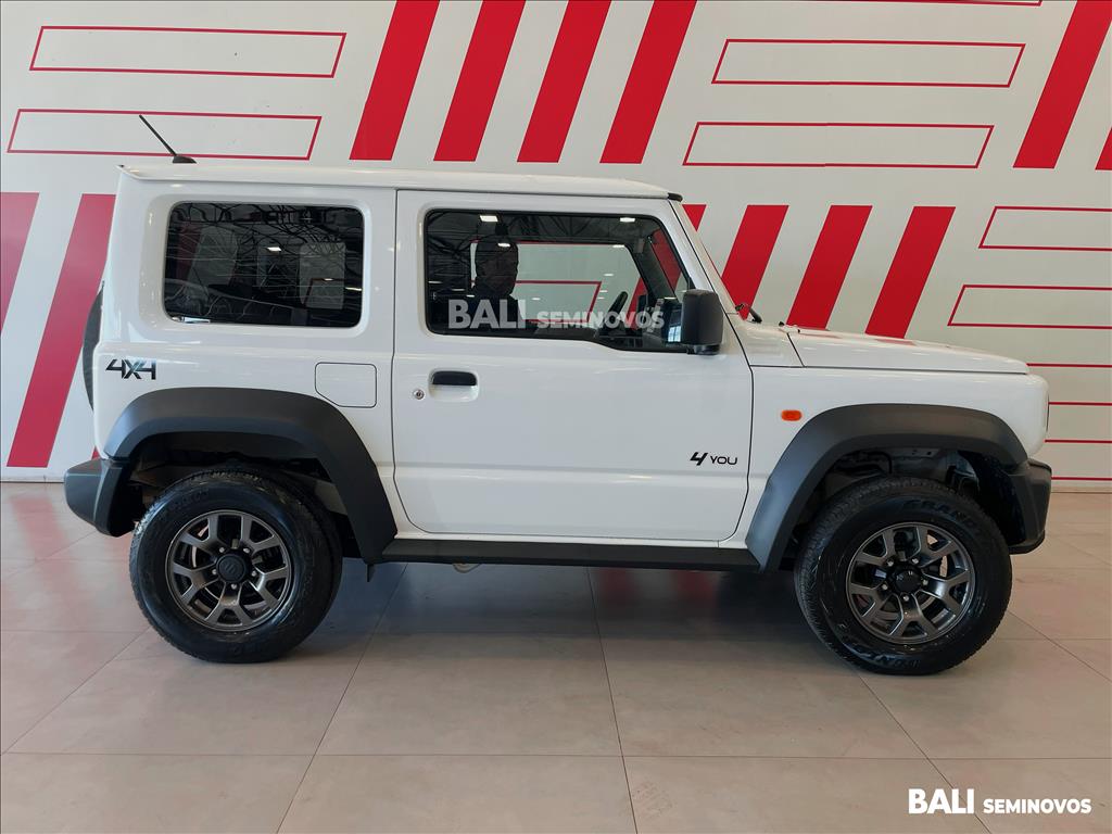 JIMNY 1.5 GASOLINA SIERRA 4YOU 4X4 AUTOMÁTICO6