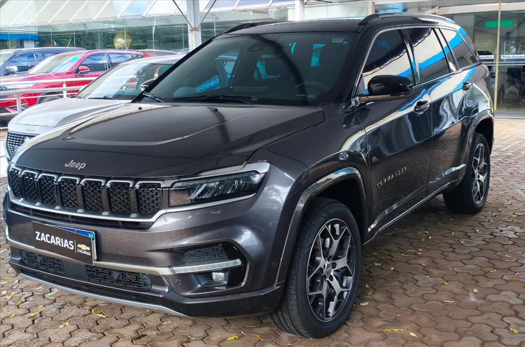 COMMANDER 1.3 T270 TURBO FLEX OVERLAND AT62