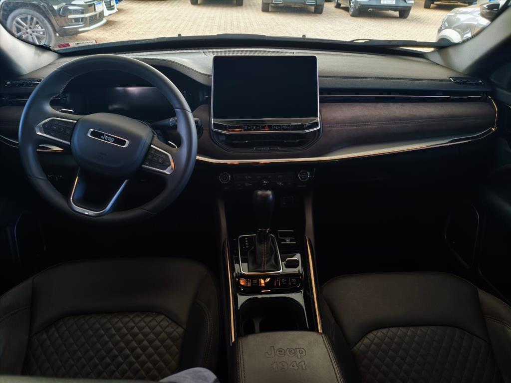 COMMANDER 1.3 T270 TURBO FLEX OVERLAND AT66