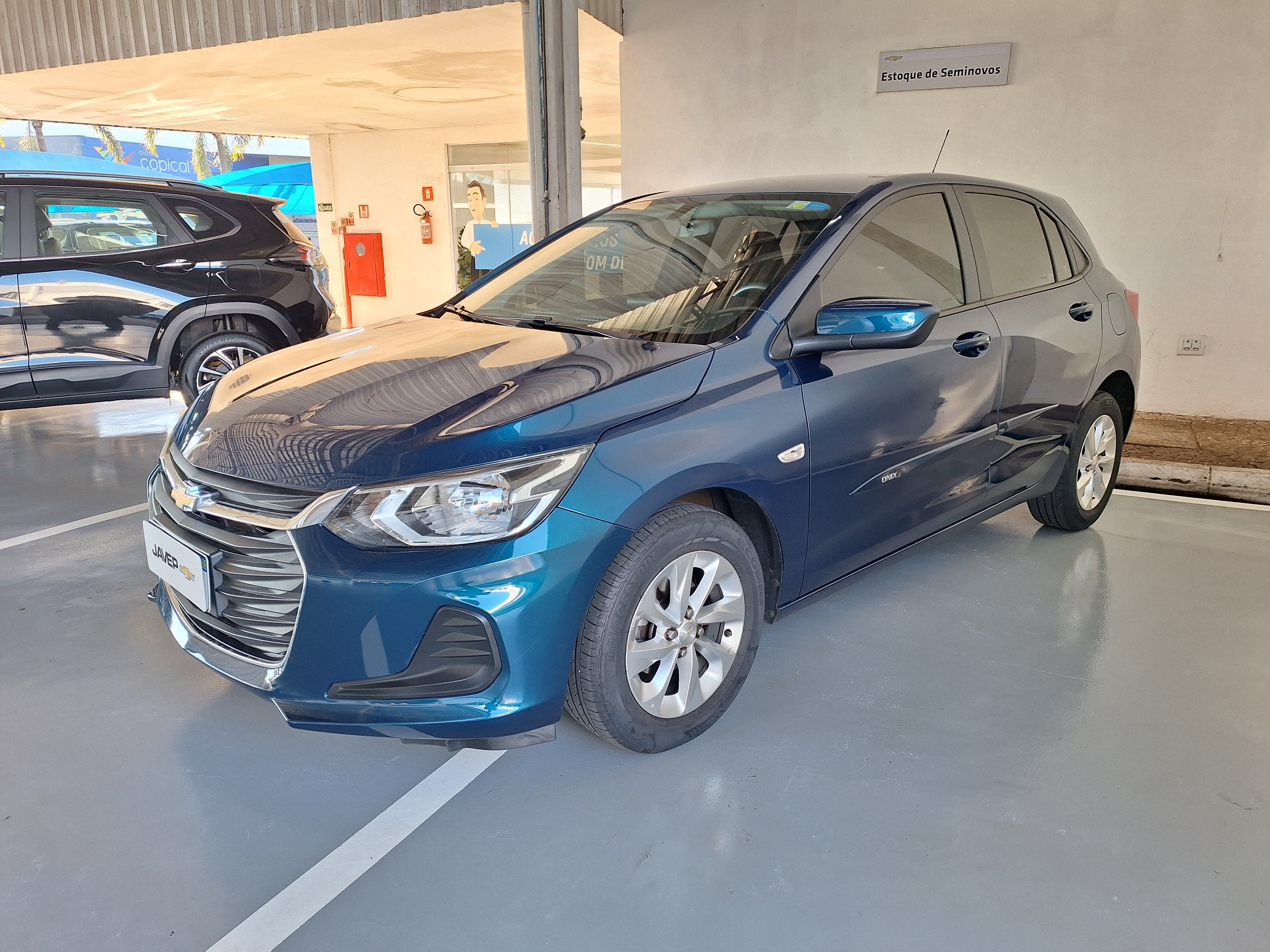 GM - Chevrolet-ONIX-1.0 FLEX LT MANUAL