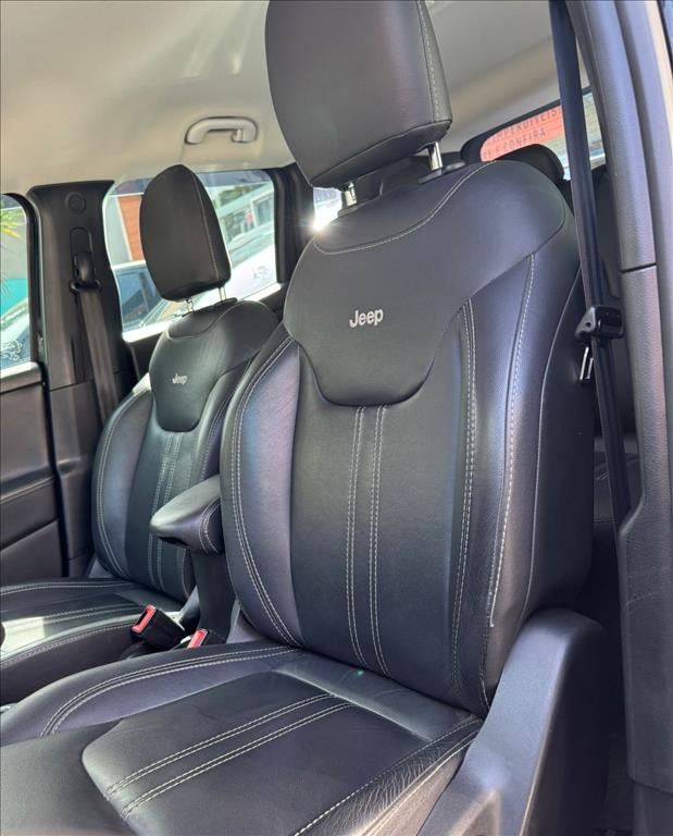 RENEGADE 1.8 16V FLEX SPORT 4P AUTOMÁTICO17