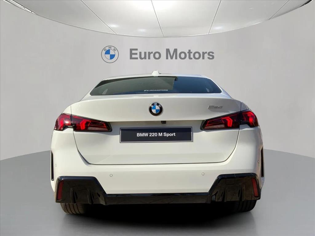 BMW-220i-2.0 16V TURBO GASOLINA GRAN COUPÉ M SPORT STEPTRONIC