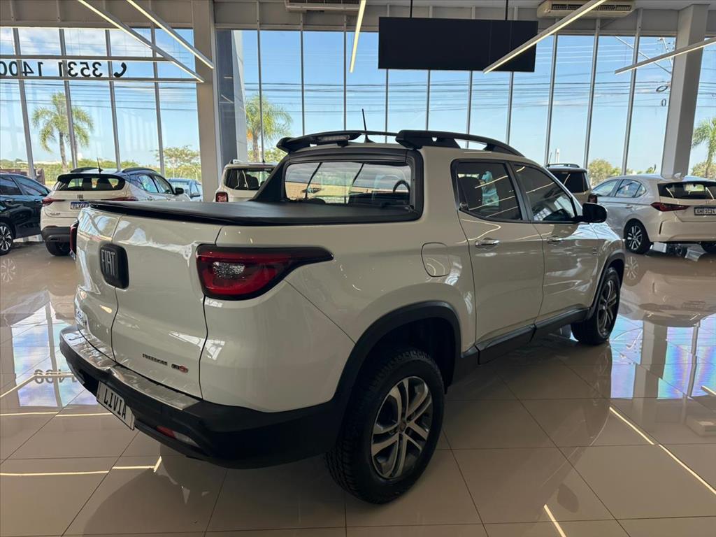 TORO 2.0 16V TURBO DIESEL FREEDOM 4WD AT93