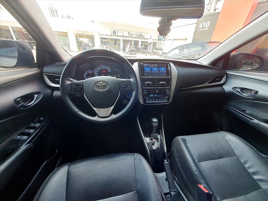 Toyota Yaris - 1.5 16V FLEX SEDAN XLS MULTIDRIVE