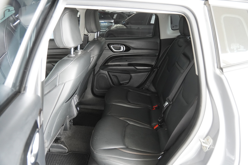 COMPASS 2.0 TD350 TURBO DIESEL LIMITED AT912