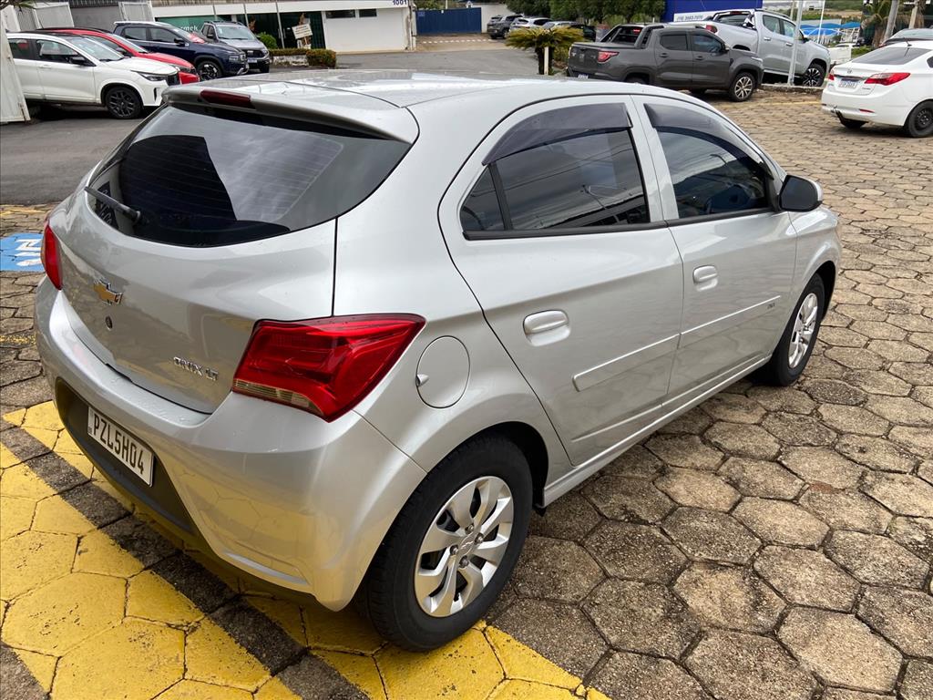 ONIX 1.0 MPFI LT 8V FLEX 4P MANUAL3