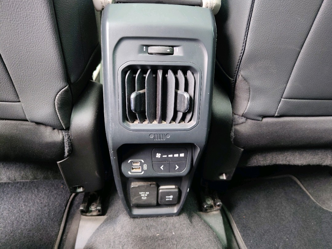 COMMANDER 2.0 TD380 TURBO DIESEL OVERLAND AT912