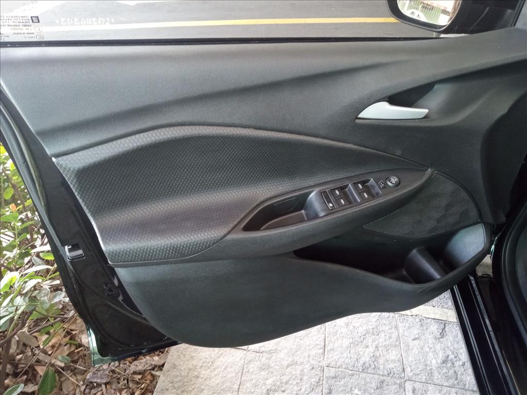 ONIX PLUS 1.0 TURBO FLEX LT AUTOMÁTICO11