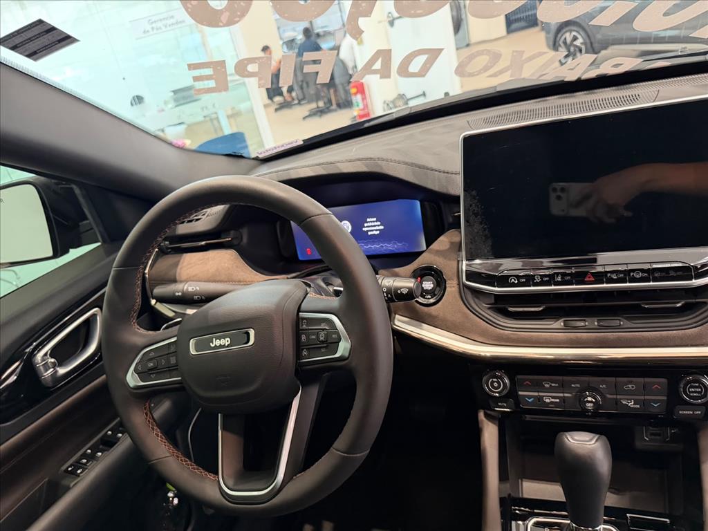 COMMANDER 1.3 T270 TURBO FLEX OVERLAND AT64