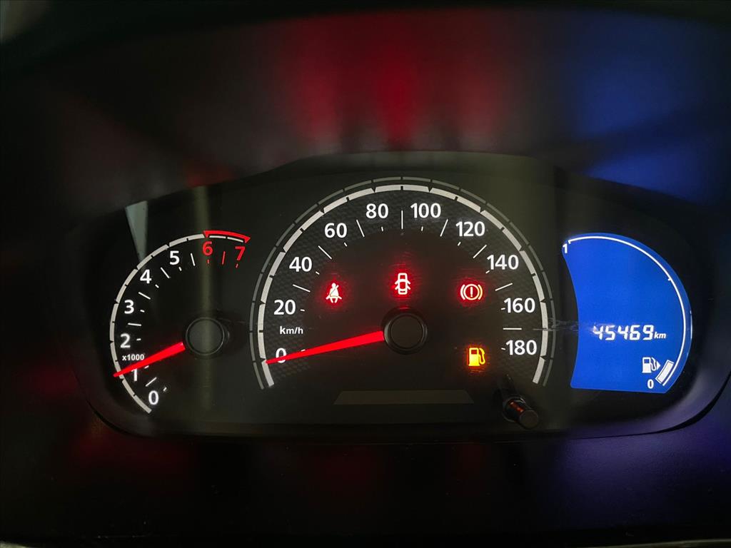 KWID 1.0 12V SCE FLEX OUTSIDER MANUAL
