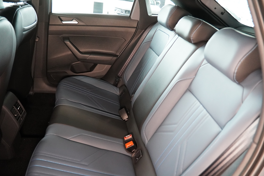 NIVUS 1.0 200 TSI TOTAL FLEX HIGHLINE AUTOMÁTICO4