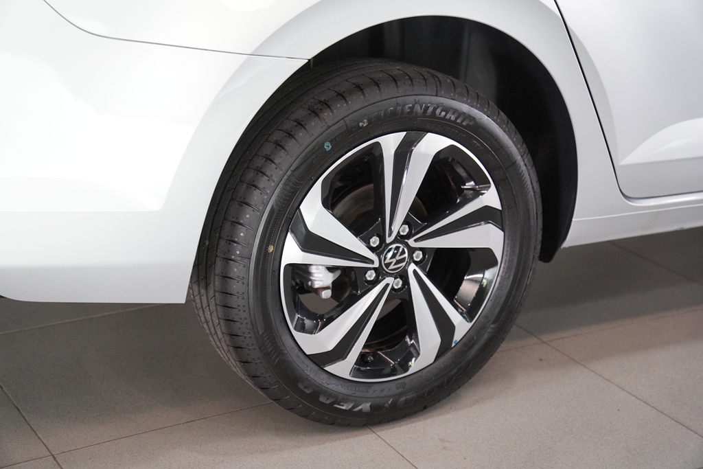 VIRTUS 1.0 200 TSI COMFORTLINE AUTOMÁTICO3