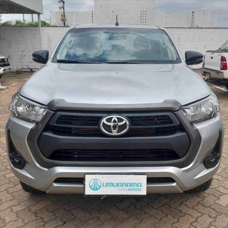 HILUX 2.8 D-4D TURBO DIESEL CD SR 4X4 AUTOMÁTICO1
