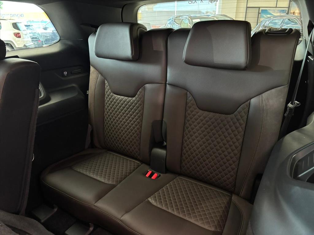 COMMANDER 1.3 T270 TURBO FLEX OVERLAND AT69 COMMANDER 1.3 T270 TURBO FLEX OVERLAND AT69