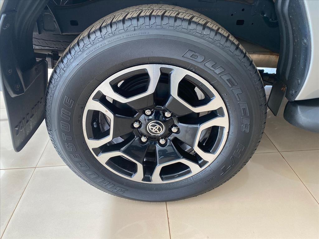 HILUX 2.8 D-4D TURBO DIESEL CD SRX 4X4 AUTOMÁTICO14