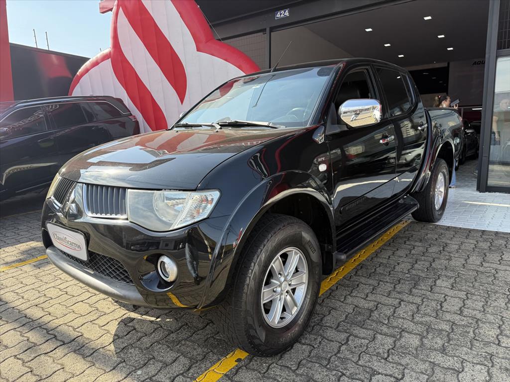 Mitsubishi L200 Triton - 3.5 HPE 4X4 CD V6 24V FLEX 4P AUTOMÁTICO