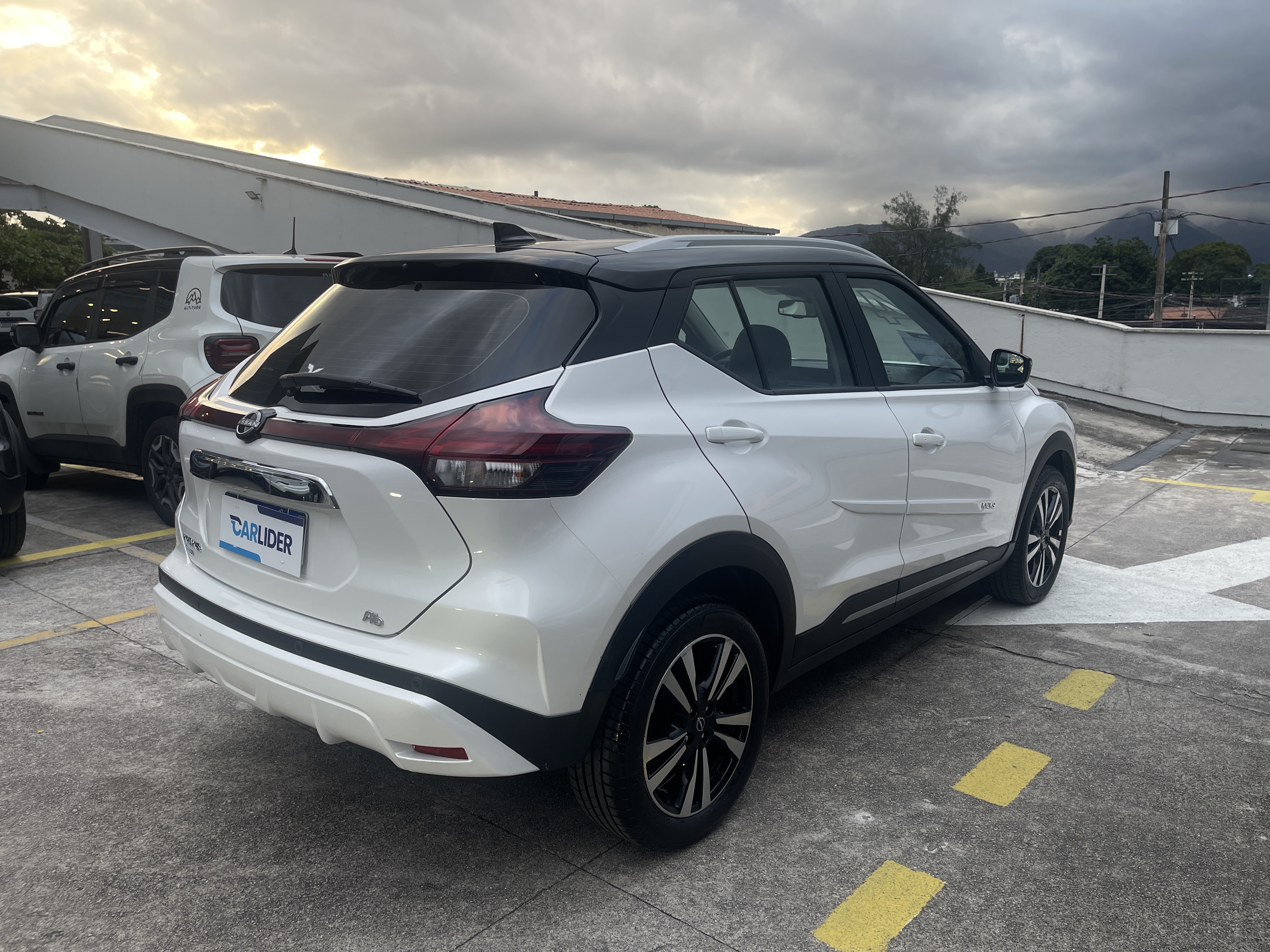 KICKS 1.6 16V FLEXSTART EXCLUSIVE XTRONIC4