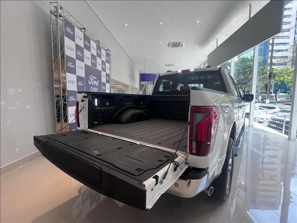 Ford-F-150-5.0 V8 GASOLINA CD LARIAT FX4 AUTOMÁTICO