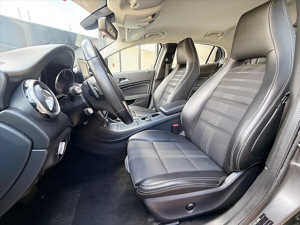 Mercedes-Benz Gla 200 - 1.6 CGI FLEX ADVANCE 7G-DCT