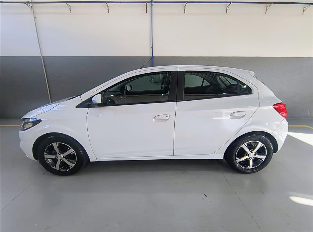 ONIX 1.4 MPFI LTZ 8V FLEX 4P MANUAL1
